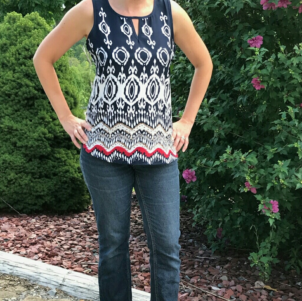 Sleeveless blouse